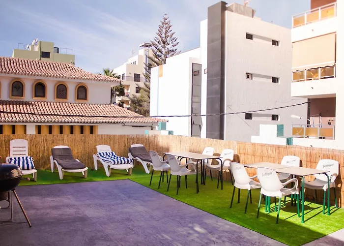 Single Fin Surf Hostal