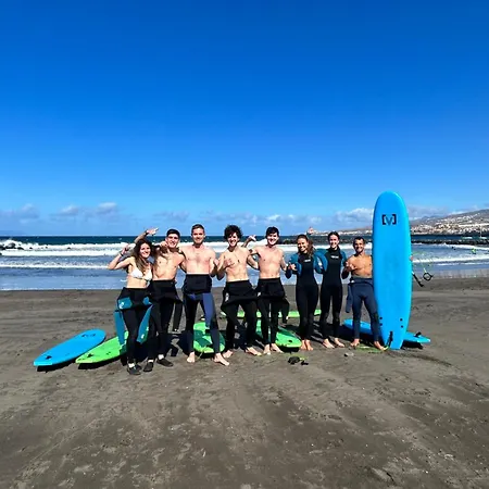 Single Fin Surf Vandrarhem *