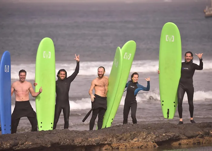 Single Fin Surf Hostel *