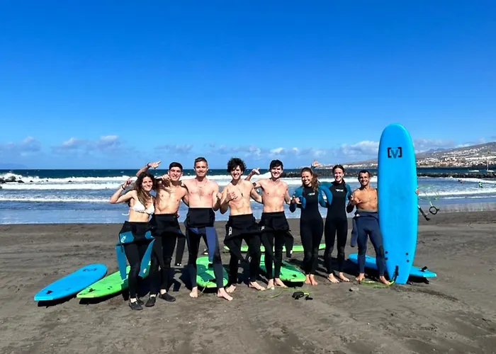 Single Fin Surf Hostel *